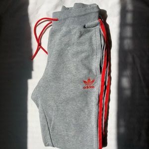 ADIDAS SWEATPANTS/JOGGERS